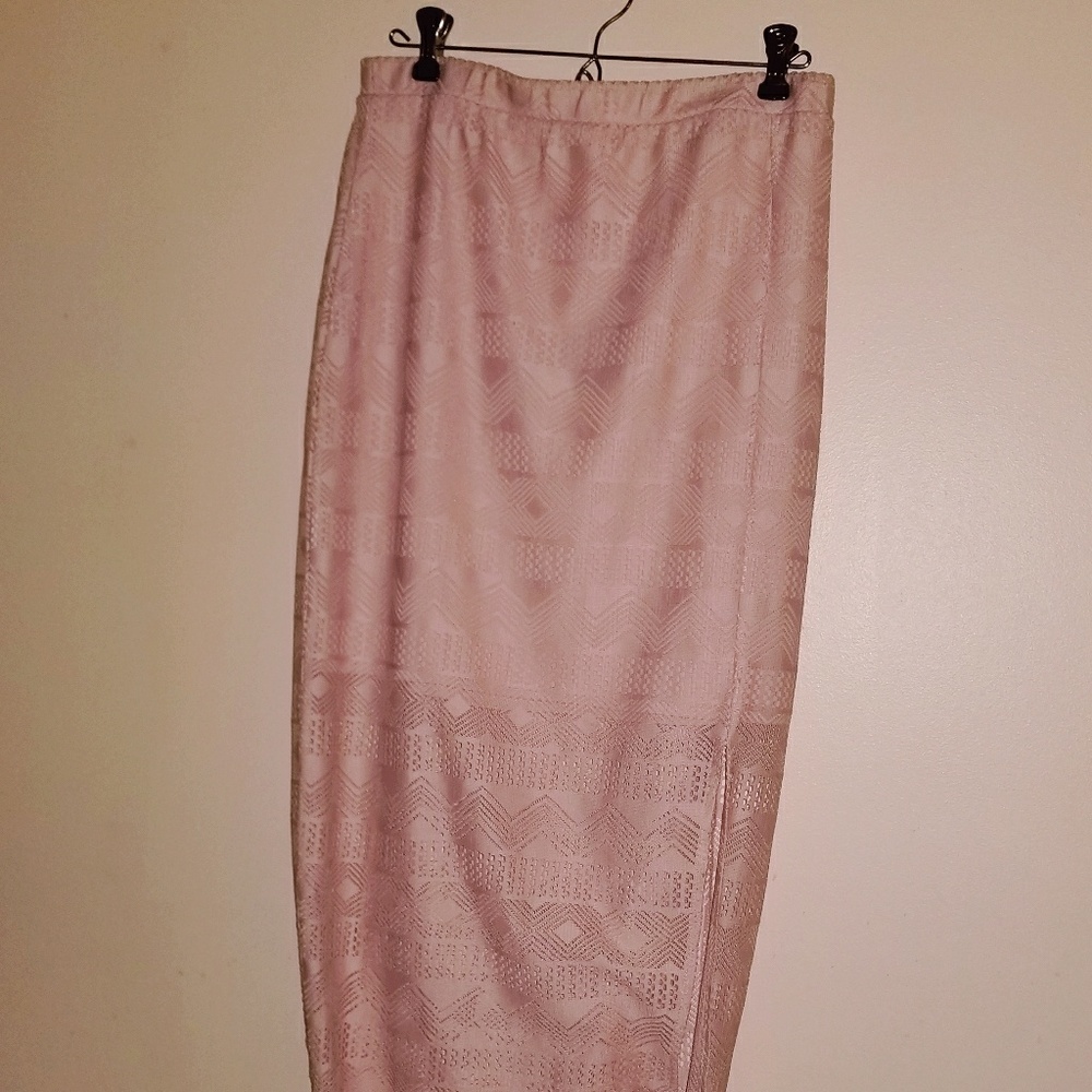 Light pink ankle skirt